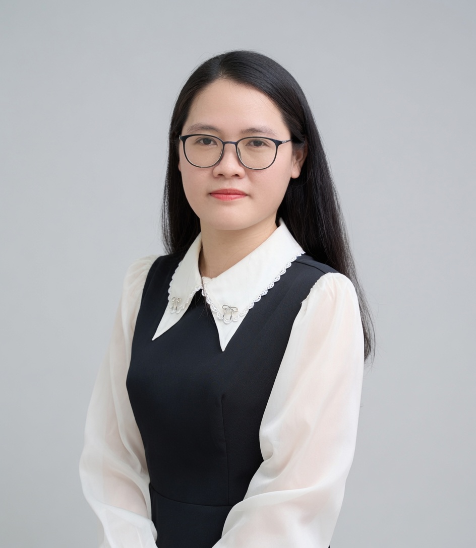 Ảnh Luật Sư Bùi Thị Loan